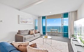 H Residences - Qstay
